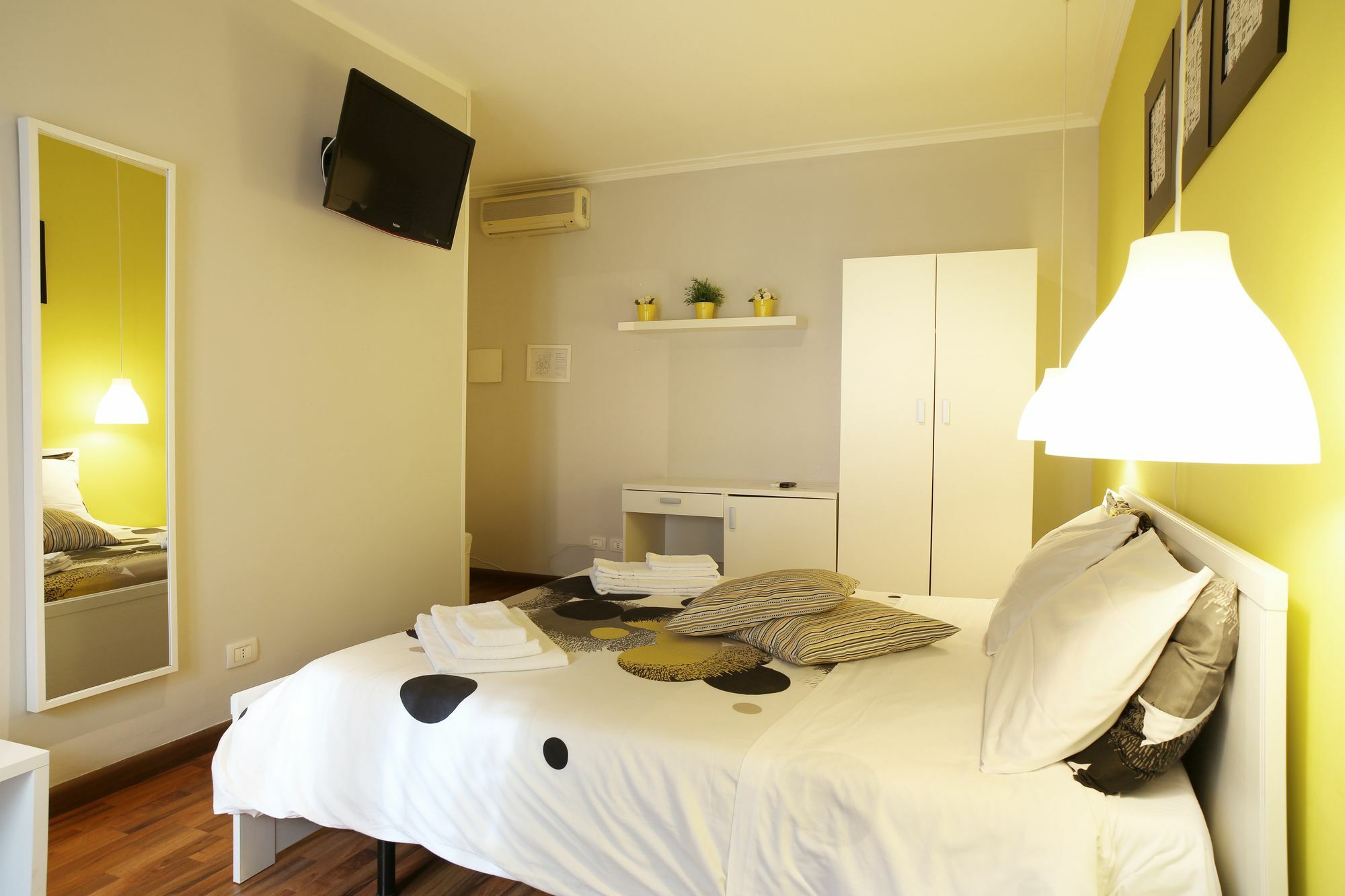 B&B Elios Rooms Catania Exterior photo